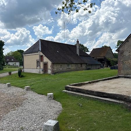 Gite A La Ferme De Sainte Radegonde Lanneray المظهر الخارجي الصورة