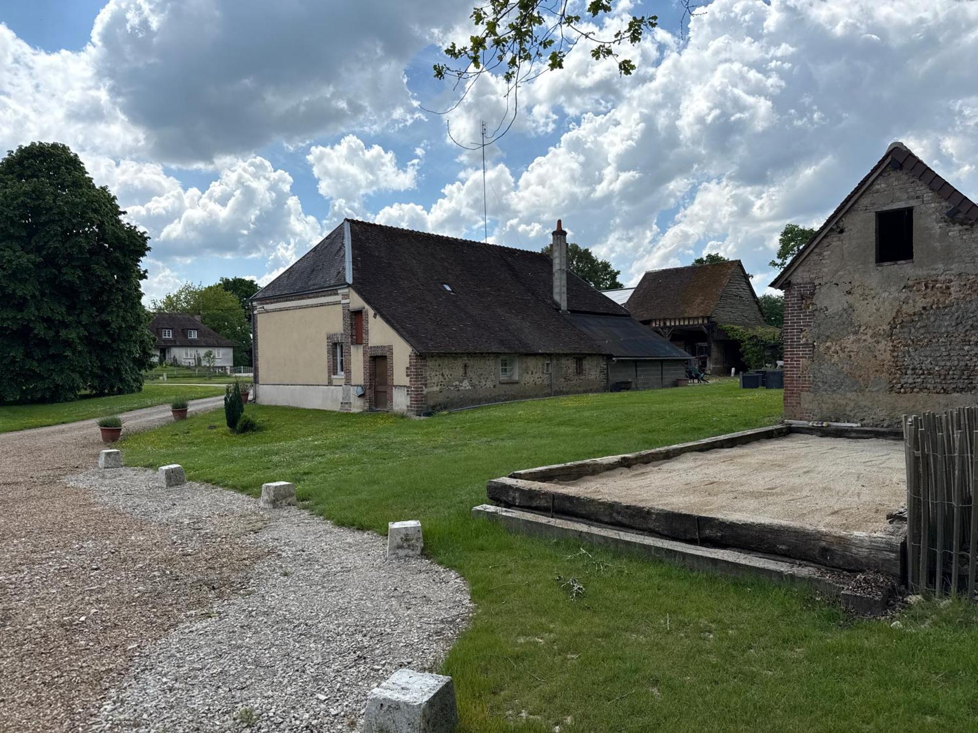 Gite A La Ferme De Sainte Radegonde Lanneray المظهر الخارجي الصورة